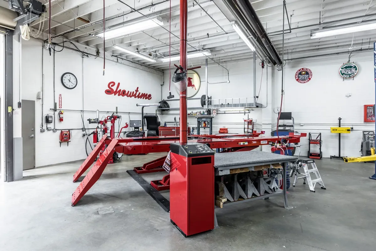 Frame and unibody repair equipment